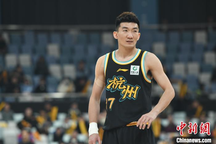 广厦核心控卫孙铭徽荣膺CBA第2期月度最佳国内球