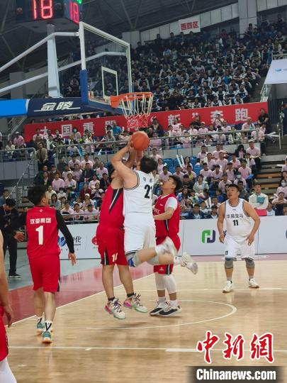 沈阳铁西区第二届“厂BA”篮球赛盛大开幕 工匠