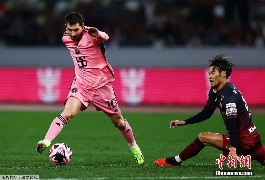 阿根廷队宣布：梅西因右腿腿筋受伤将退出在美