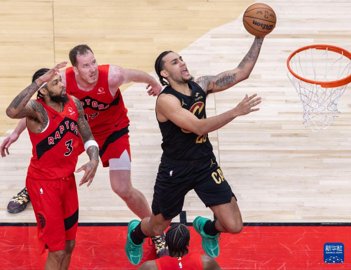 猛龙主场93-89力克骑士 系列赛2-2战平